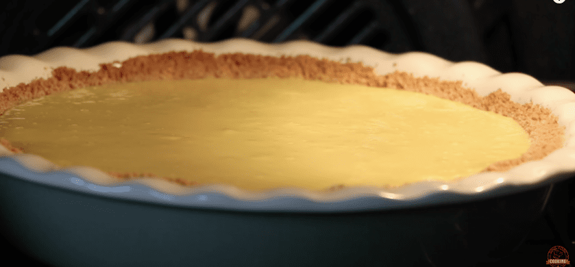 Lemon icebox pie